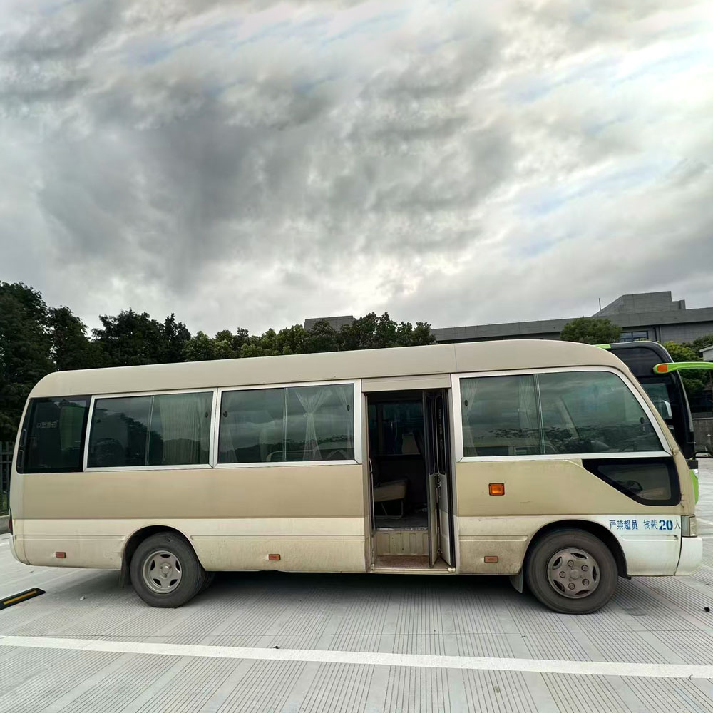 Ônibus a gasolina Coaster usado Toyota