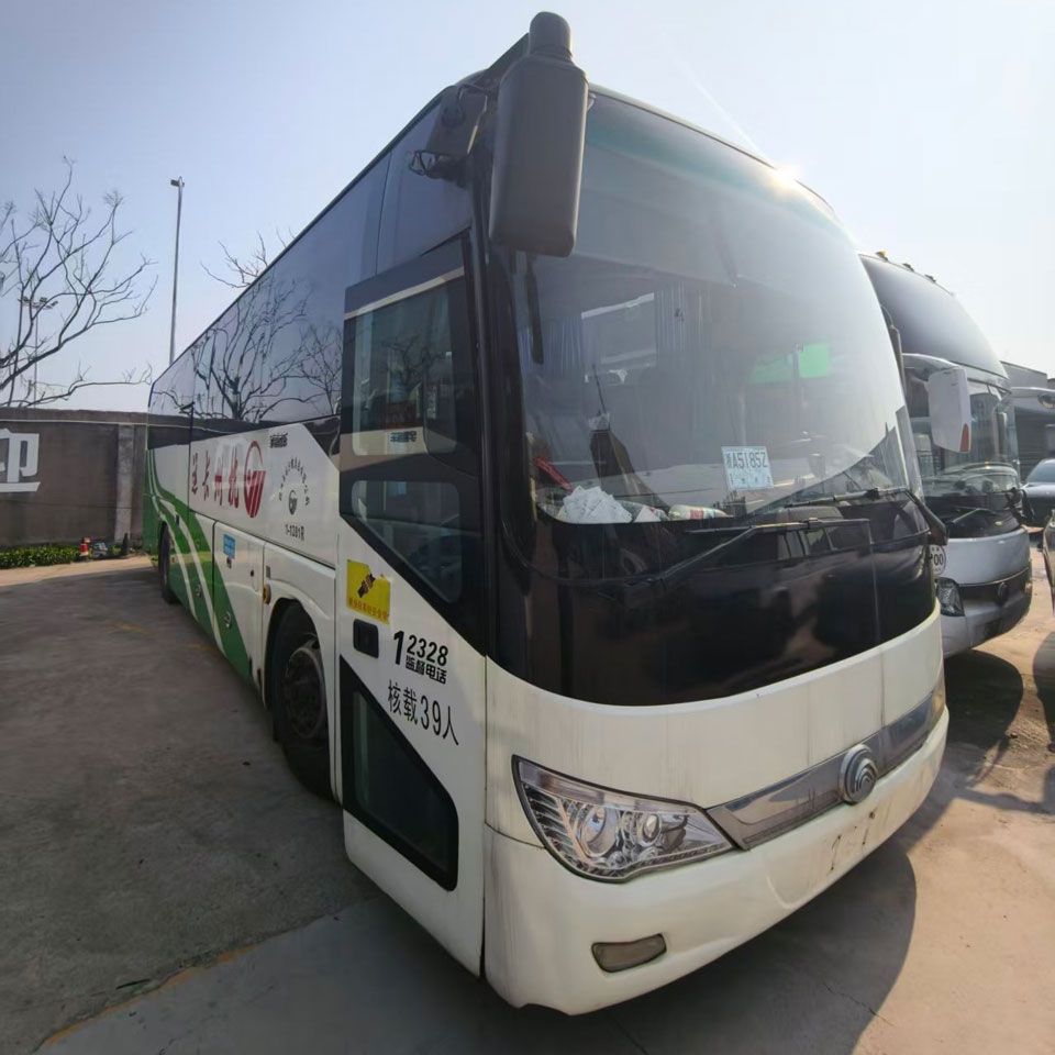 Ônibus usado a diesel Yutong 11m