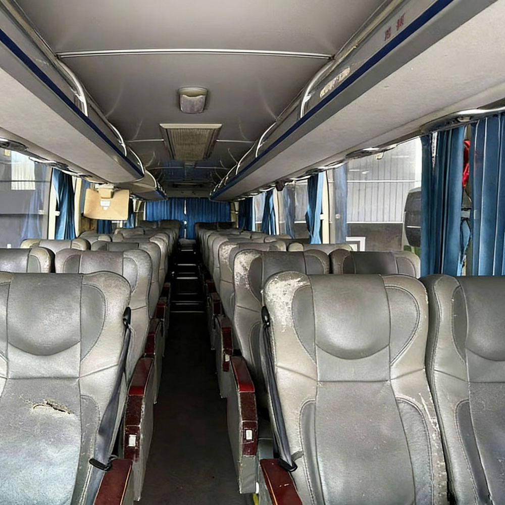 Ônibus diesel usado de 39 lugares