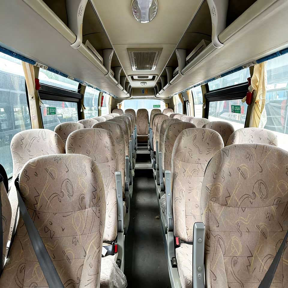 Ônibus Diesel Neoplan 38 Lugares