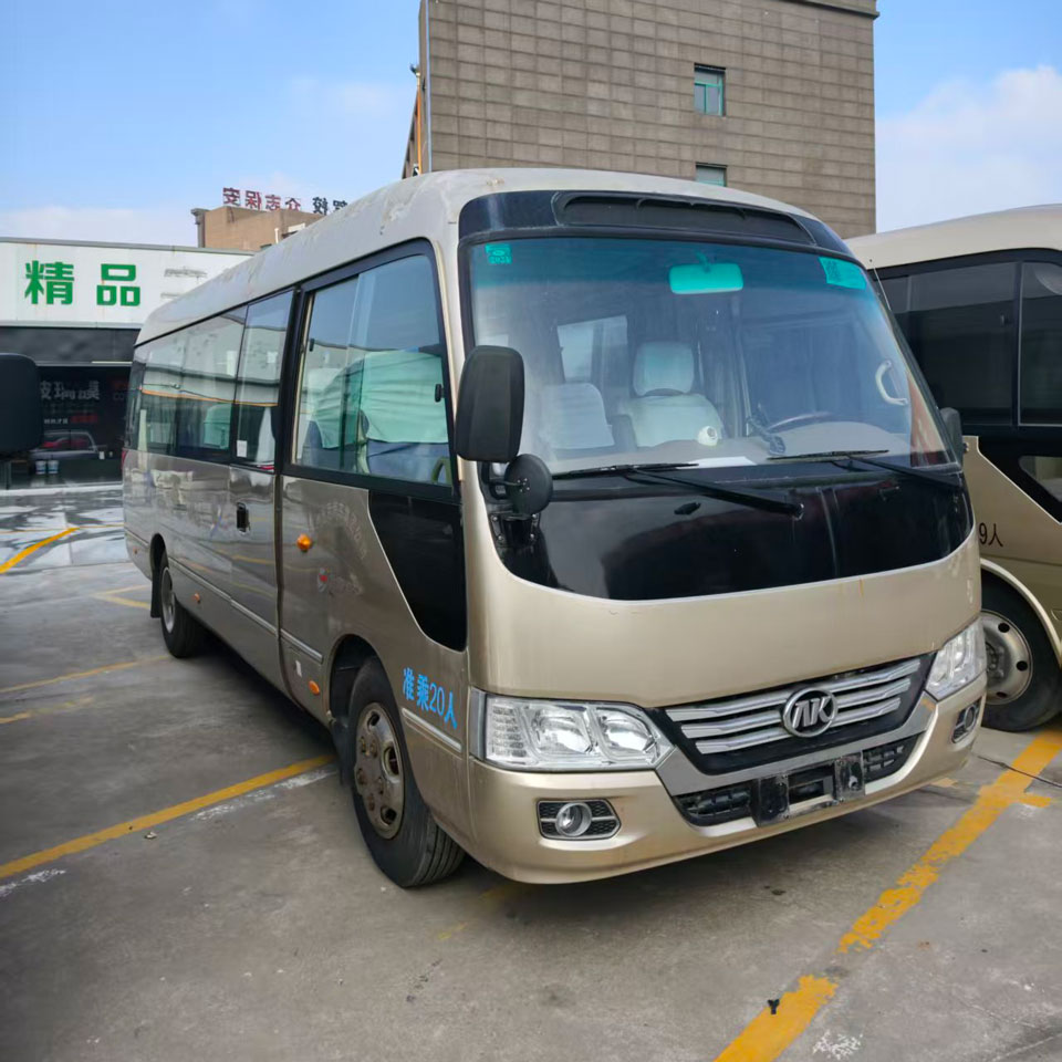 Ônibus usado a gasolina Anka 20 lugares