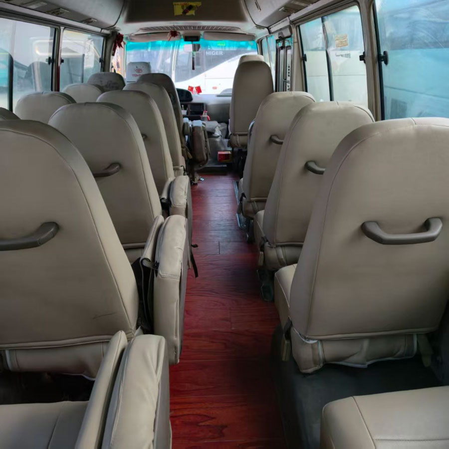 Ônibus usado diesel de 23 lugares
