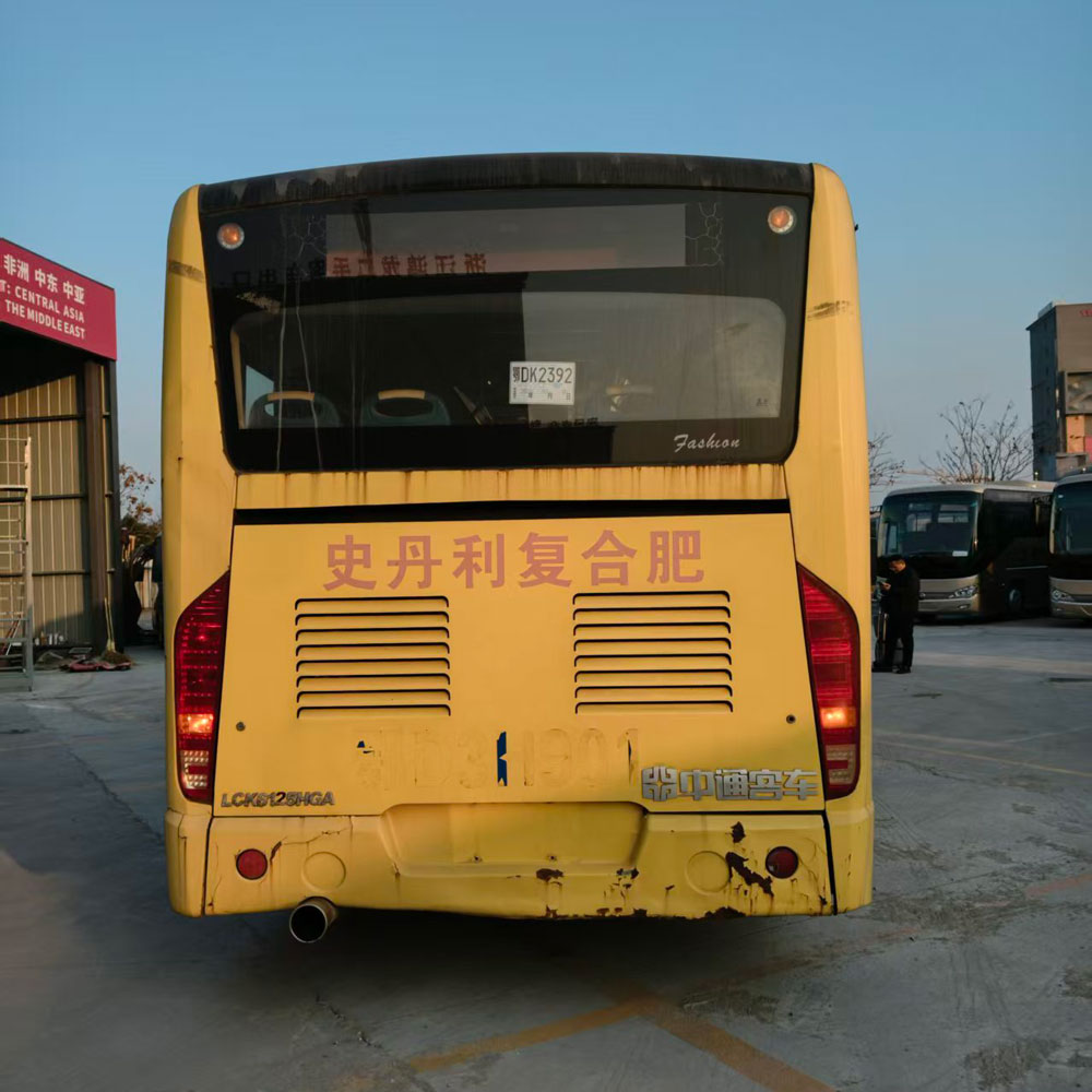 Ônibus usado a diesel Zhongtong 37 lugares