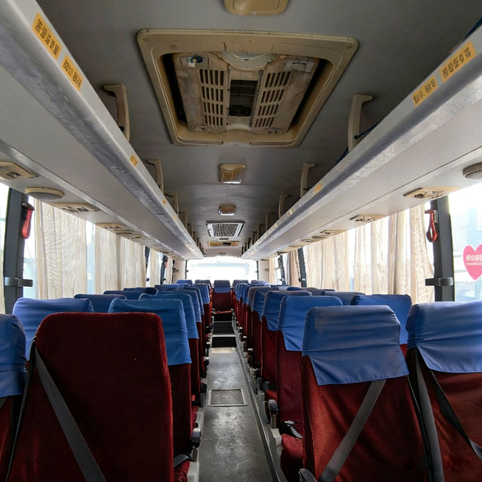 Ônibus diesel usado de 45 lugares
