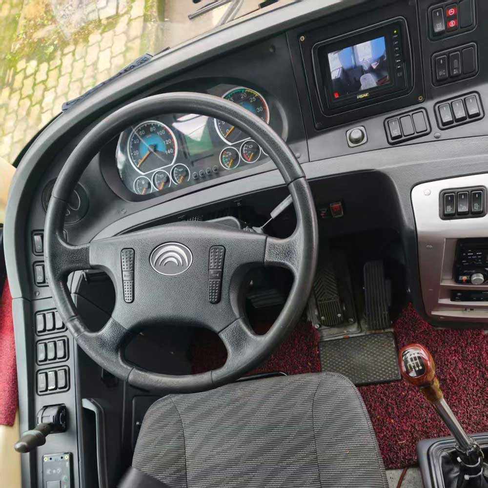 12m 47 assentos usaram ônibus diesel Yutong