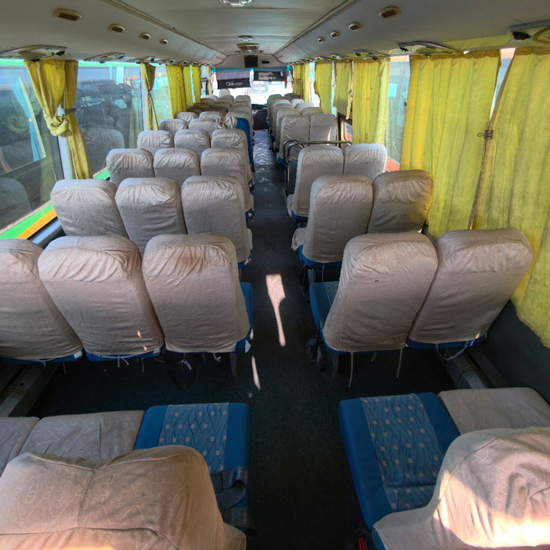 Ônibus usado a diesel Yutong 65 lugares
