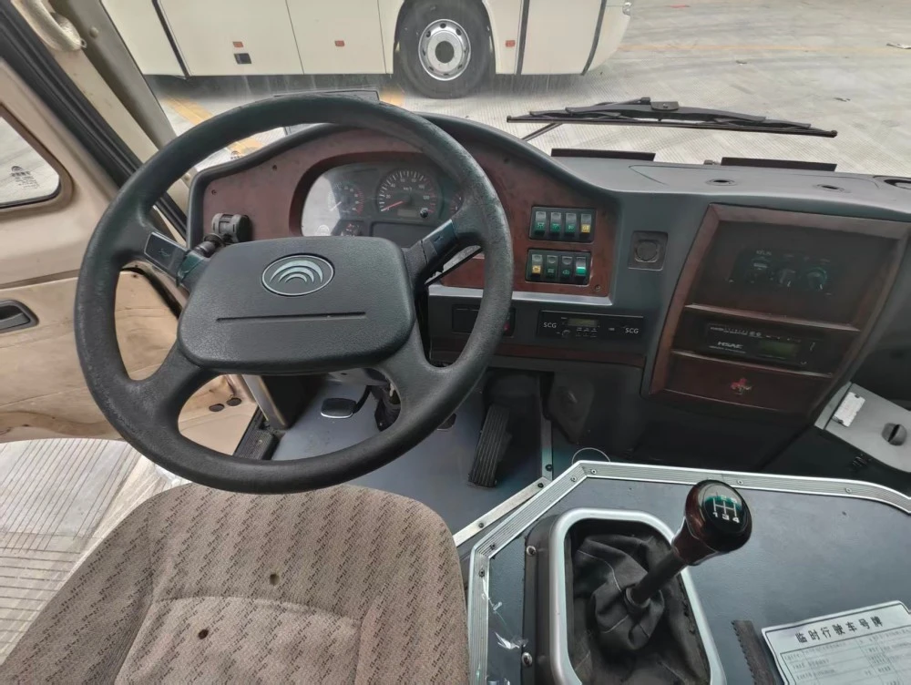 Ônibus diesel usado Yutong 6m