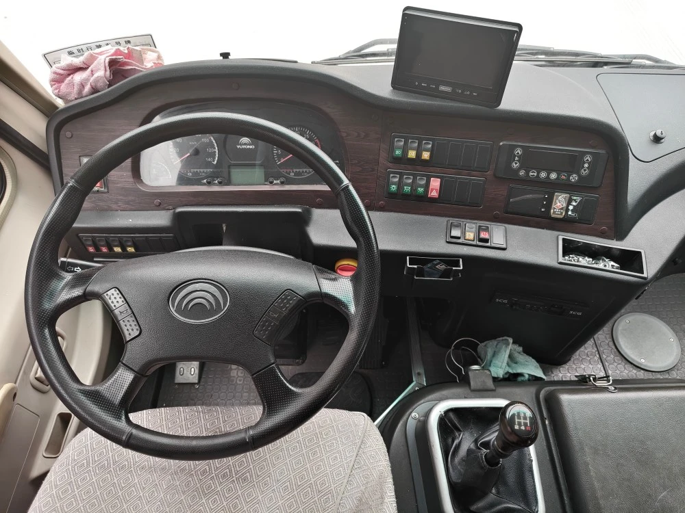 ônibus diesel usado Yutong de 6m
